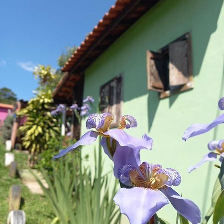 Chales Encantos De Cunha Verde Exterior foto